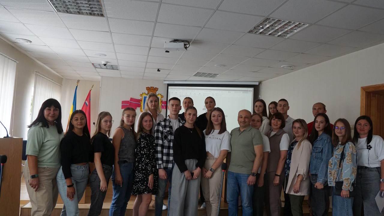 Молодіжній раді у Лубнах бути!