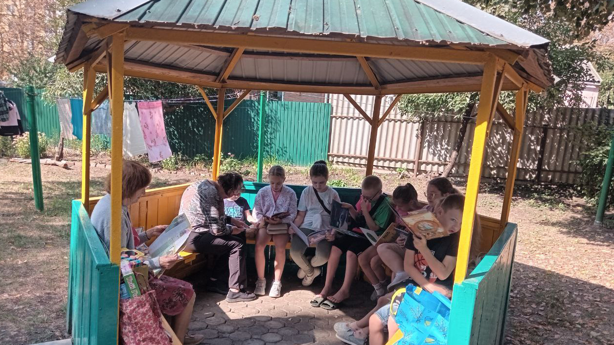 У Лубнах стартував сезон Мобільної бібліотеки