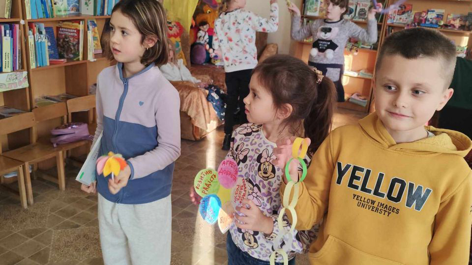 Бібліотечна година «Вчимося толерантно спілкуватися: не ображати і не ображатися!»