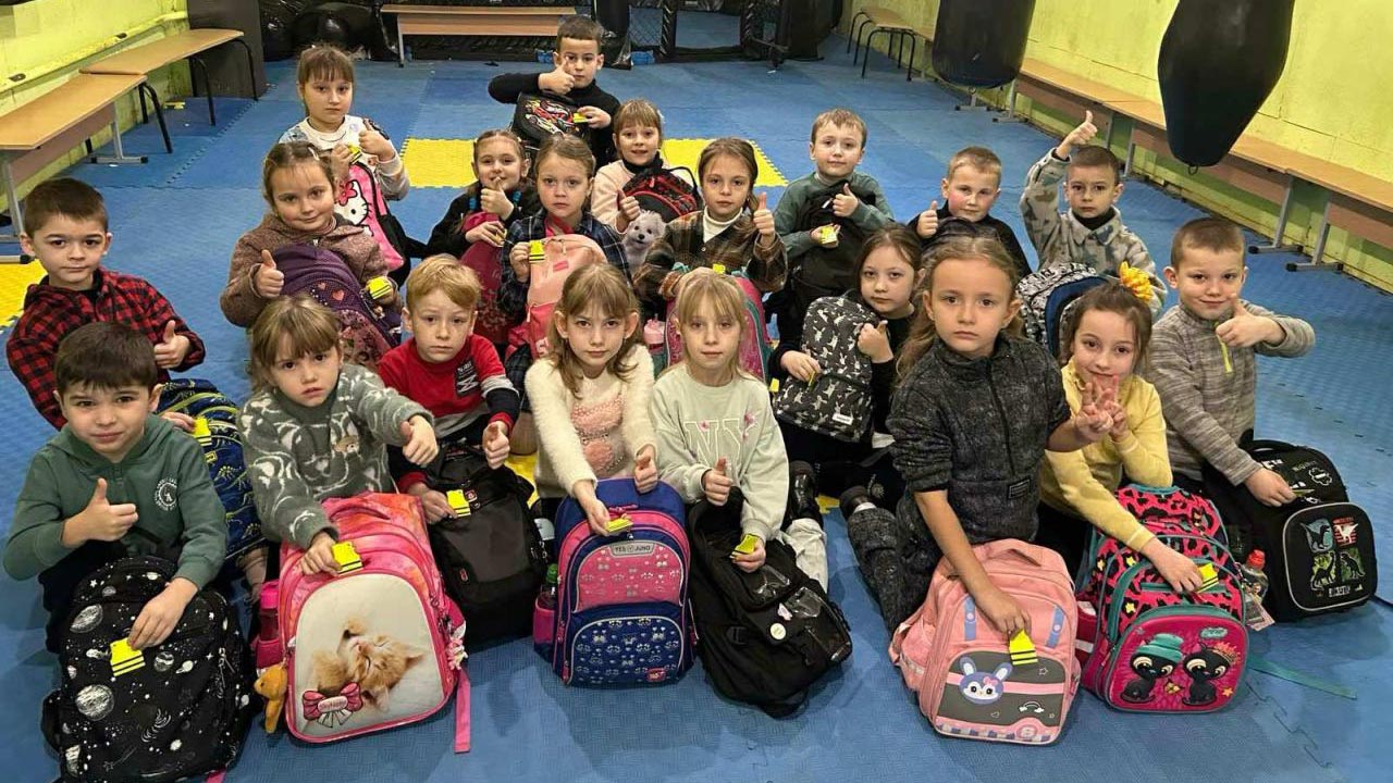 Першокласники  Лубенської громади отримають світловідбивні  флікери