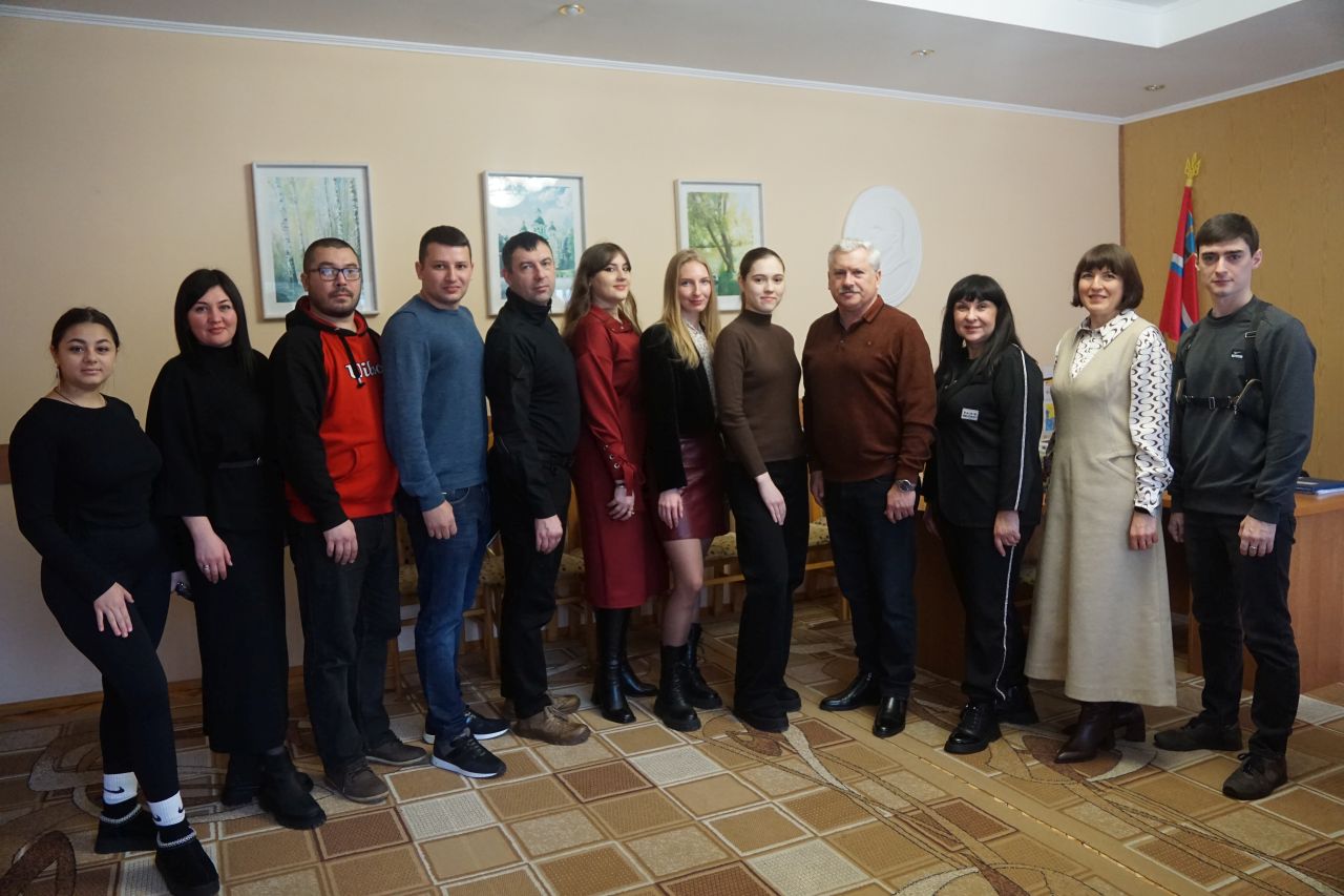 Лубенський міський  голова зустрівся з членами Молодіжної ради