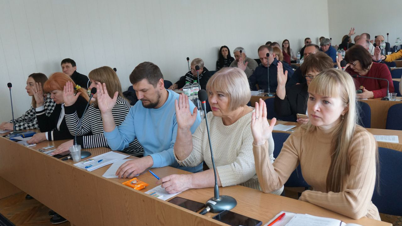 Відбулася  позачергова сесія  Лубенської міської ради