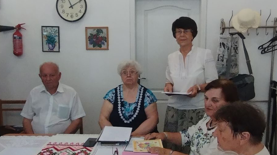 Я намалюю портрет мами….