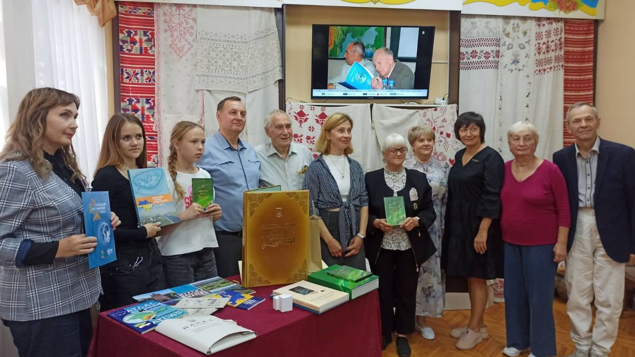 Музей -  майданчик для спілкування з академіком Леонідом Руденком 