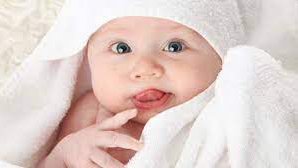 Життя продовжується:  у громаді народжуються діти