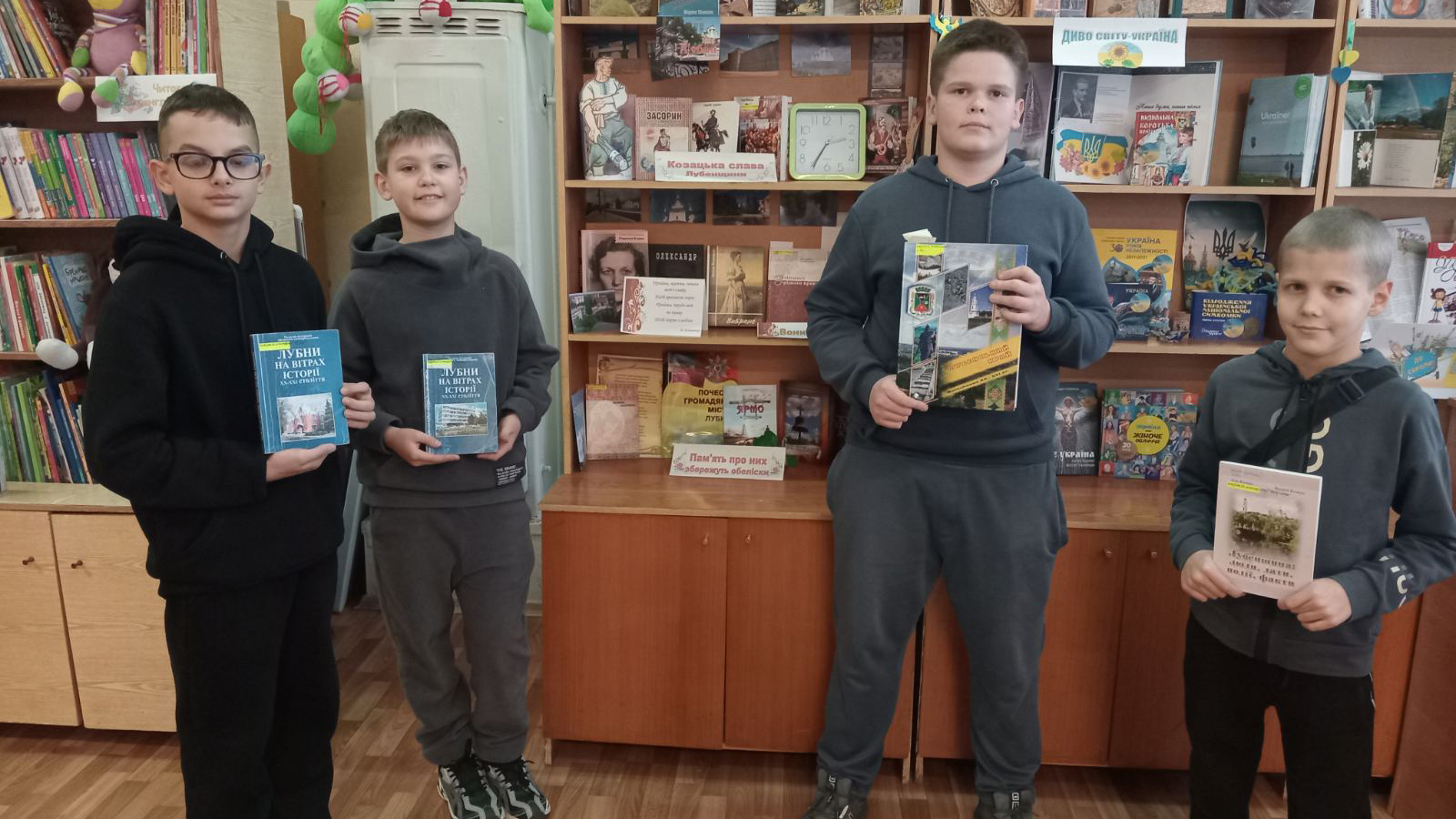 «Зерно просвіти» в бібліотеці: учні досліджують історію друкарської справи на Лубенщині