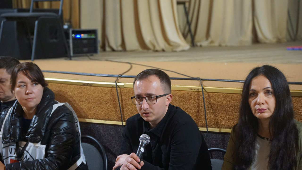 Представник Уповноваженого ВРУ з прав людини зустрівся з родинами військовослужбовців Лубенської громади