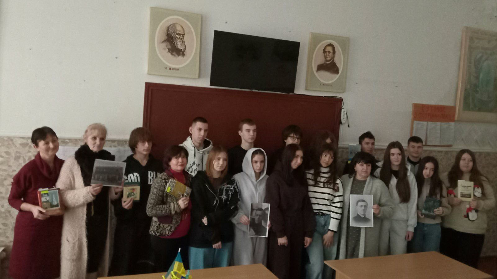 «Нас було тільки триста...» 