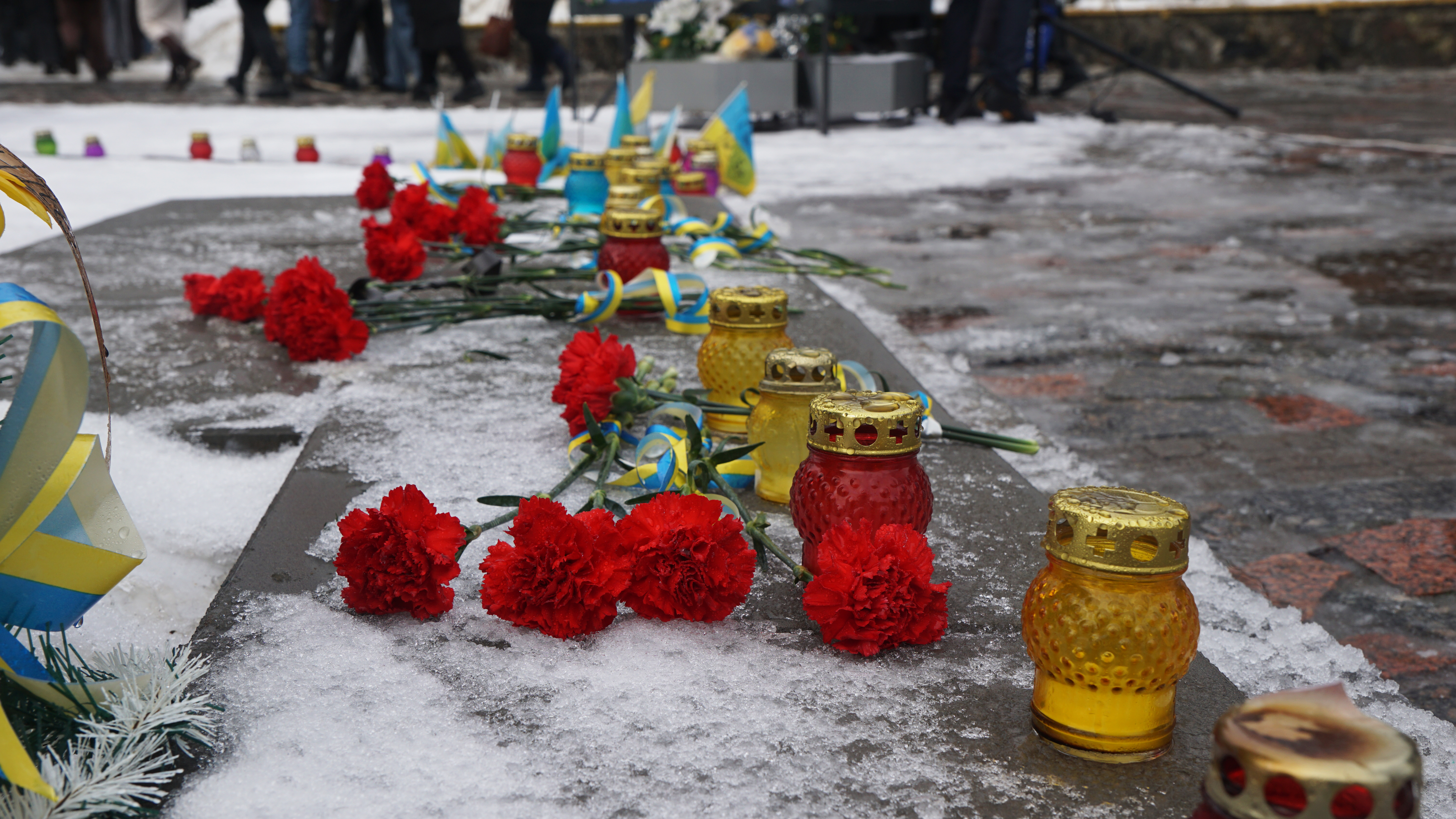 У четверту річницю повномасштабної війни вшанували пам'ять полеглих земляків