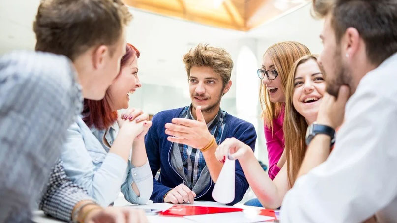 Конкурс для тих, хто працює з молоддю